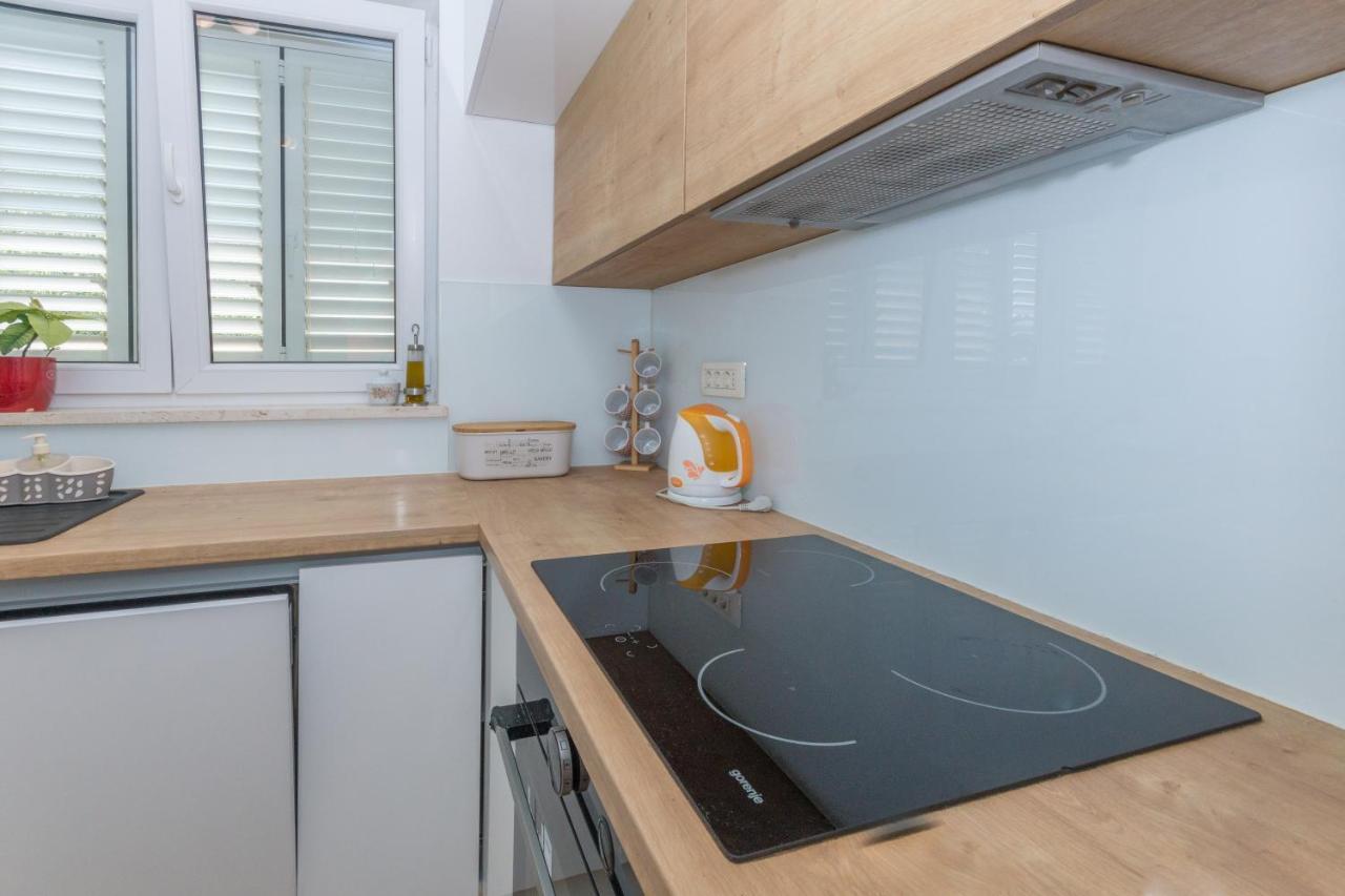 Adria Krk Apartment Krk Town Exteriör bild
