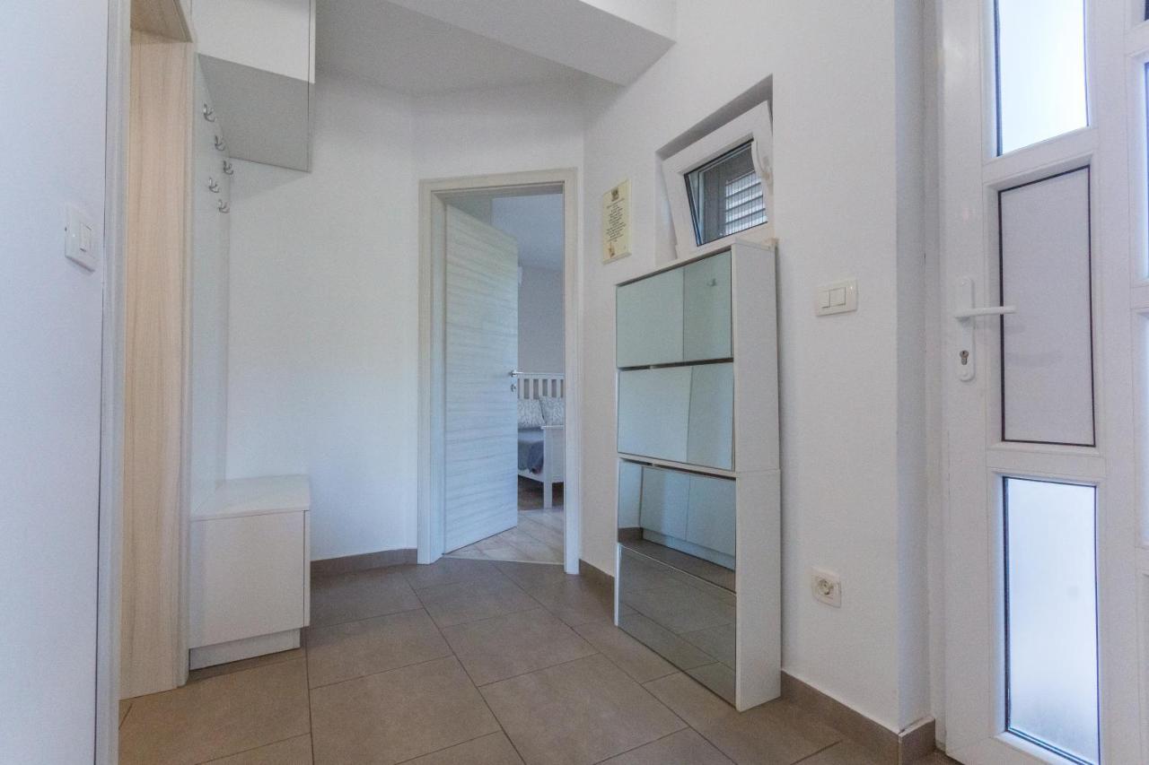 Adria Krk Apartment Krk Town Exteriör bild