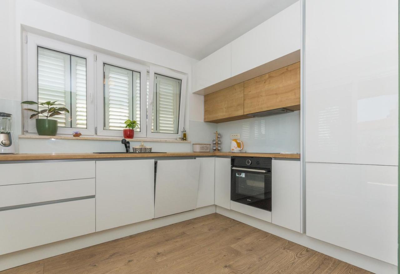 Adria Krk Apartment Krk Town Exteriör bild